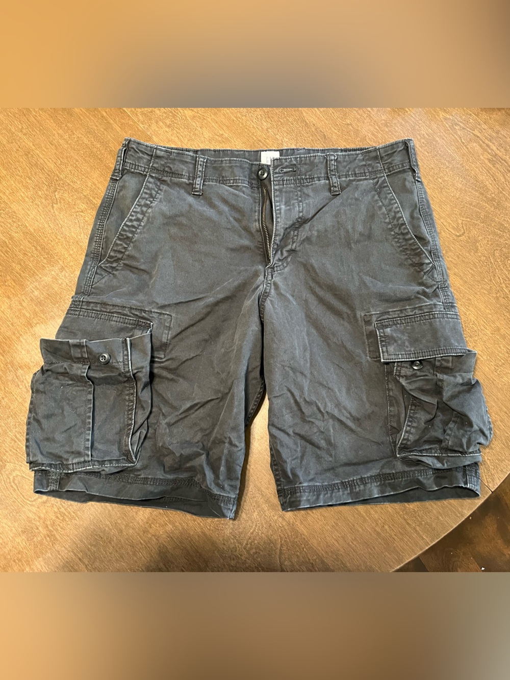 Men's Gap Cargo Shorts in Charcoal (Perfect Condition)